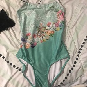 Beautiful  Ballet Rosa leotard adult small